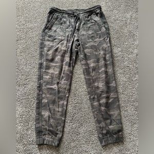 Athleta Farallon camo joggers